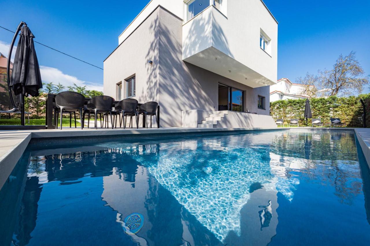 Villa Aida - 4 Bedroom Luxury Villa With Large Private Pool 4K Projector And Jacuzzi Pula Exterior foto